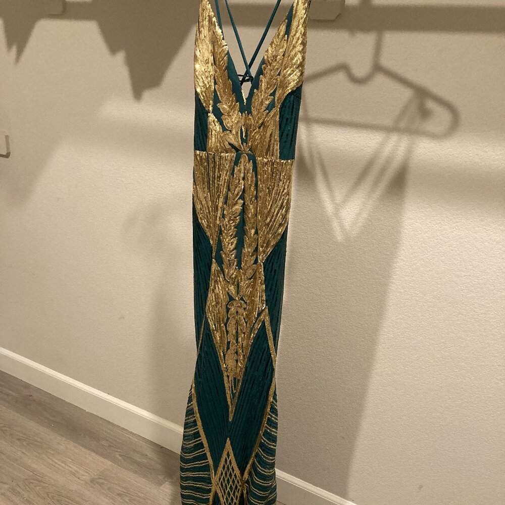 Ladies Size Small Gown